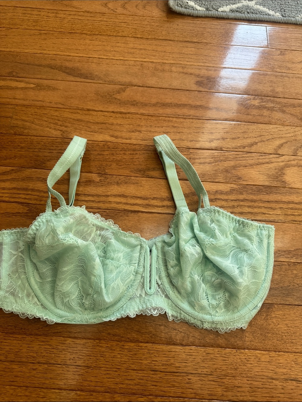 Auden Lace Underwire Bra in Mint 38D